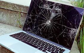 Cracked Laptop Screen? Toronto Repair Services to the Rescue